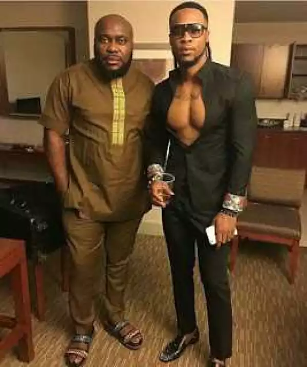 Photos: Fans Blast Flavour For Exposing His Breast & Cleavage In This Outfit